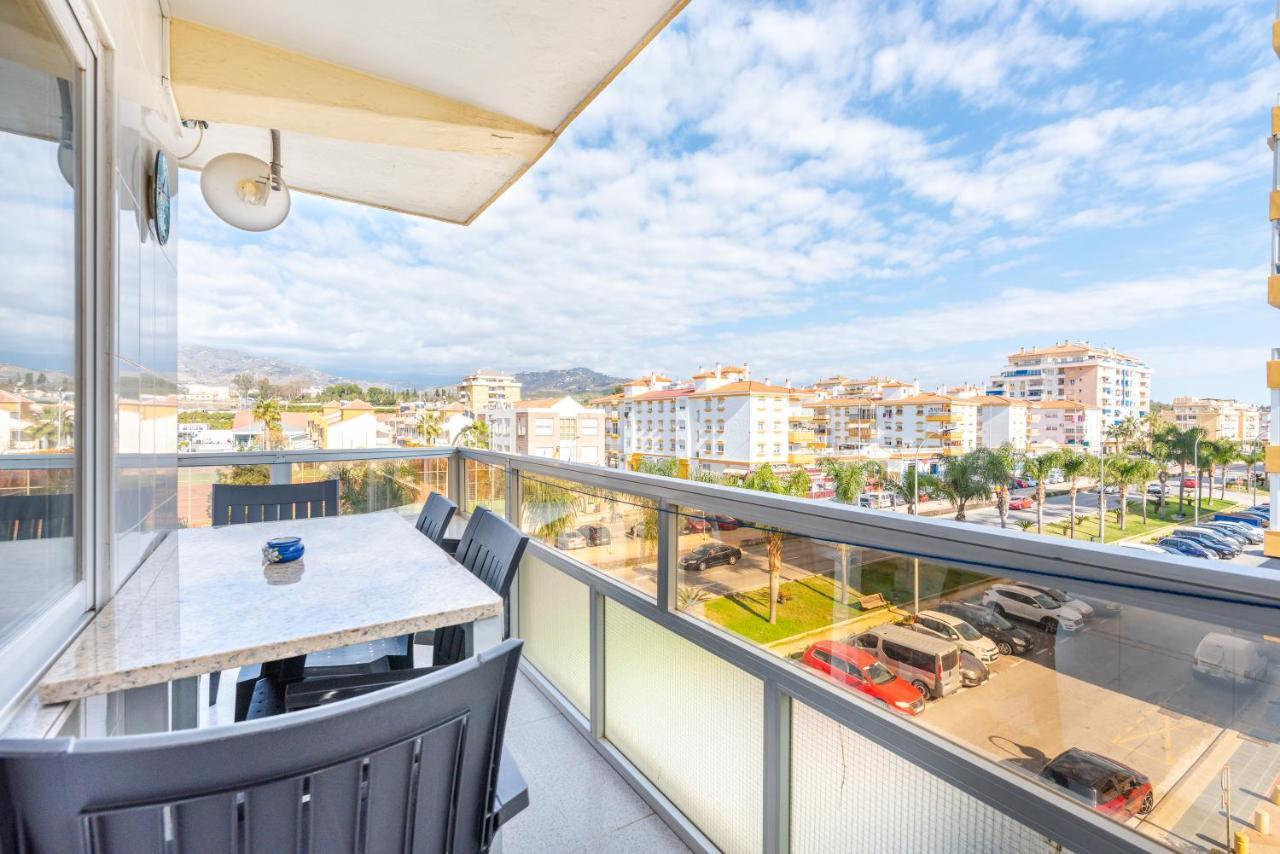 50 Mts Beach With Sea Views Pool Альгарробо-Коста Экстерьер фото
